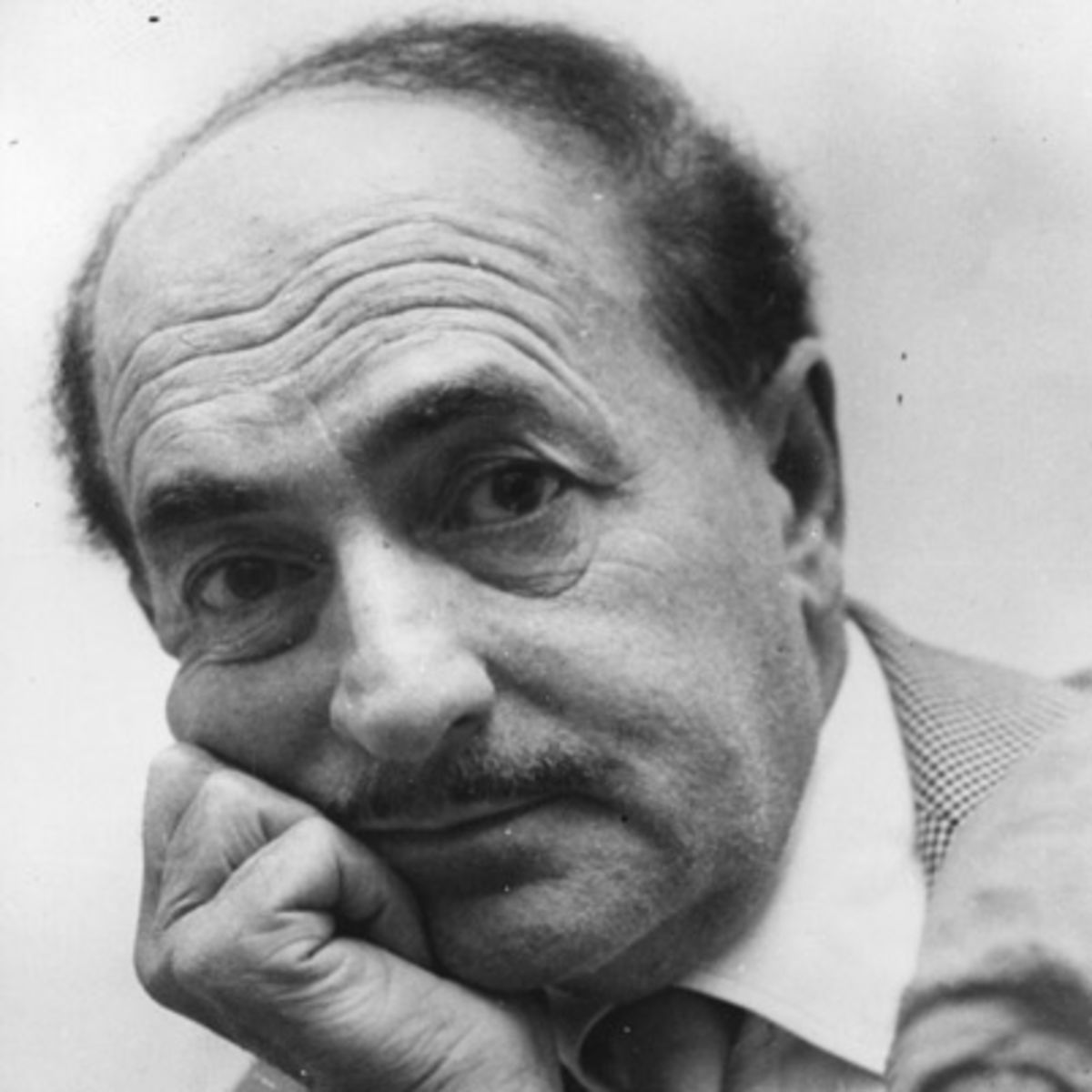 Salvatore <br> QUASIMODO