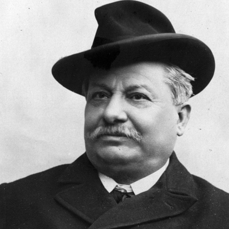 Giovanni <br> PASCOLI